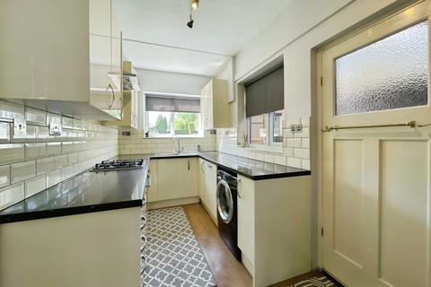 3 bedroom semi-detached house to rent, Ashcroft Road, Luton, LU2