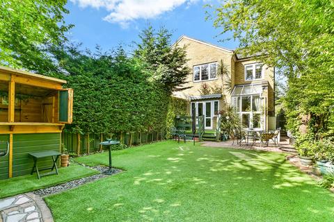 4 bedroom semi-detached house for sale, Camborne Road, South Sutton, Surrey
