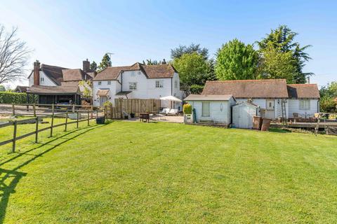 4 bedroom detached house for sale, Stonehill Road, Chelmsford CM1