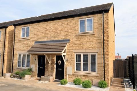 95 Centenary Way, Witney, OX29 7AZ