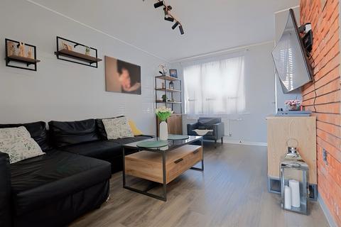 95 Centenary Way, Witney, OX29 7AZ