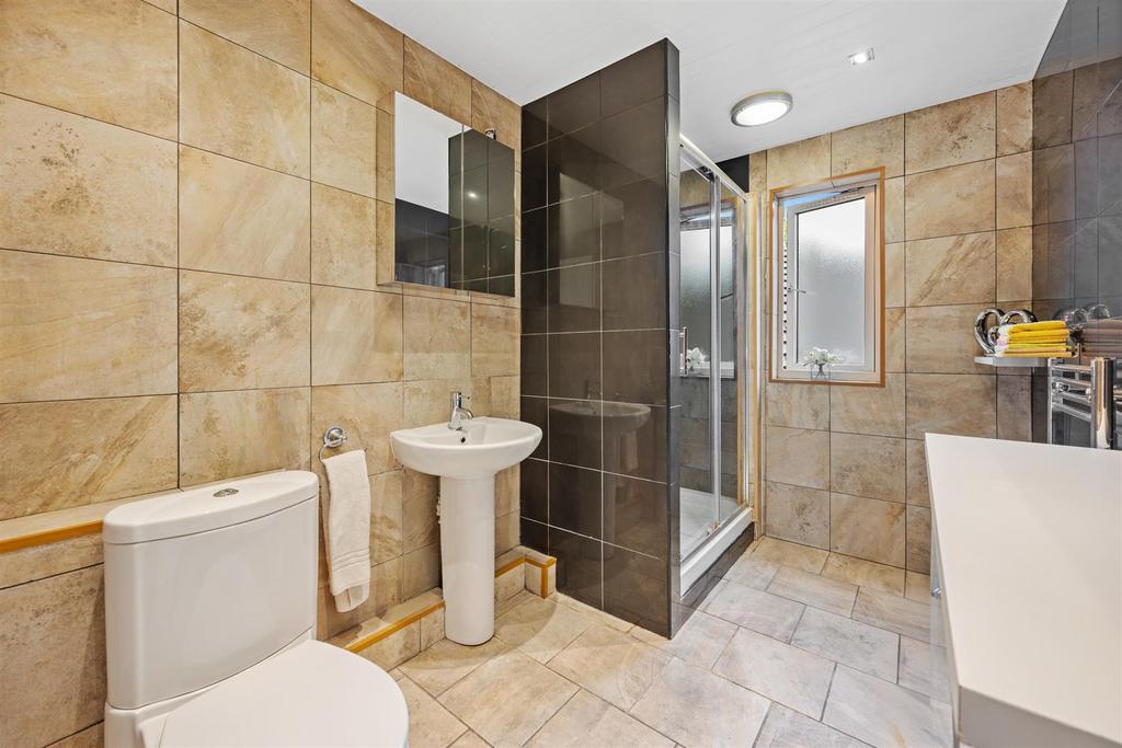 22 Verdon Dr Web27.jpg