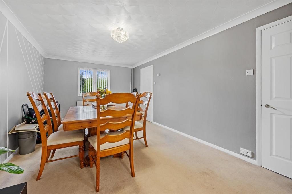 22 Verdon Dr Web14.jpg