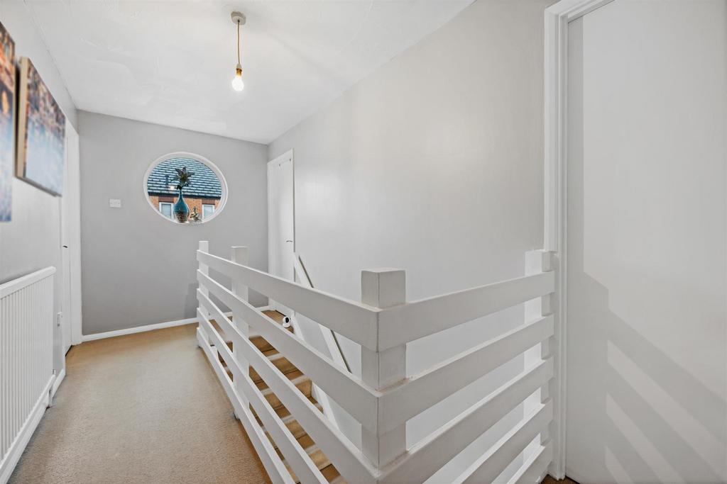22 Verdon Dr Web20.jpg