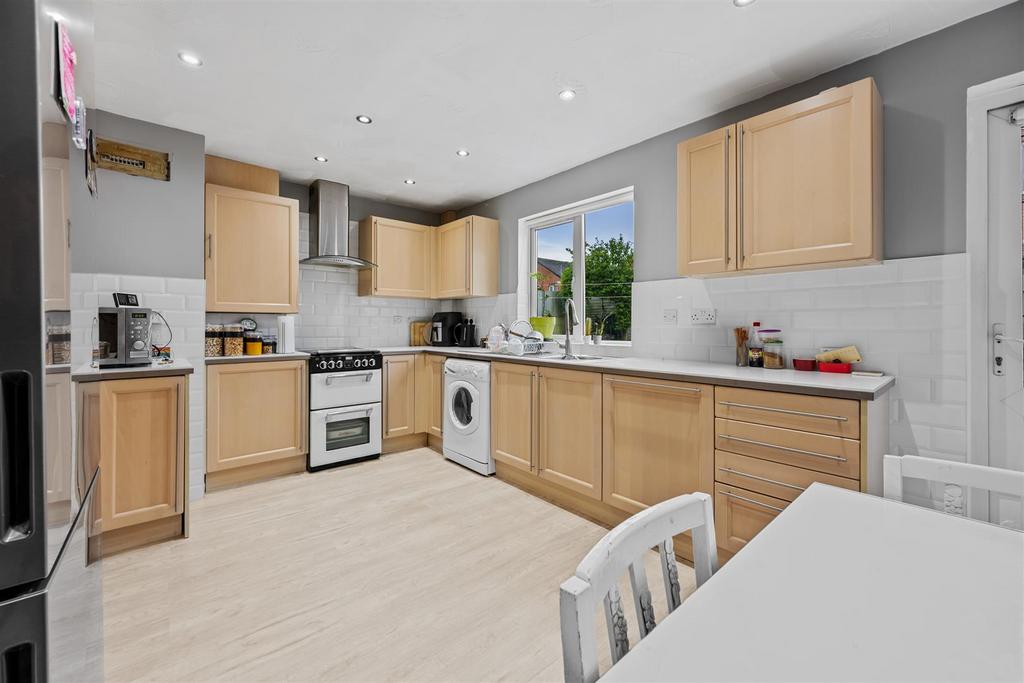 22 Verdon Dr Web09.jpg