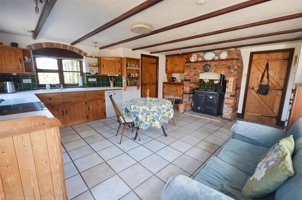 Kitchen/Breakfast Room