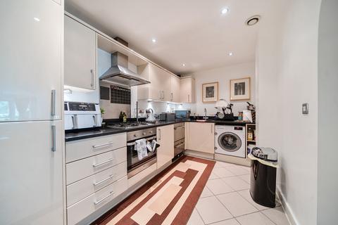 2 bedroom apartment for sale, Masons Hill, Bromley