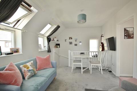 14 Painswick Close, Witney, OX28 5FX