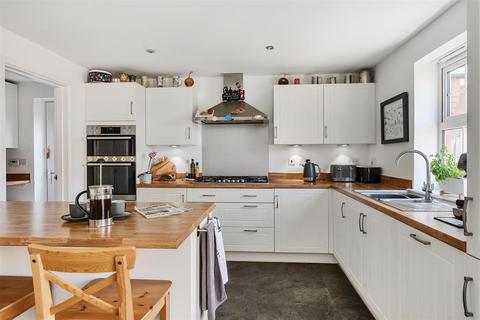 21 Gerway Close, Ottery St Mary, EX11 1GL