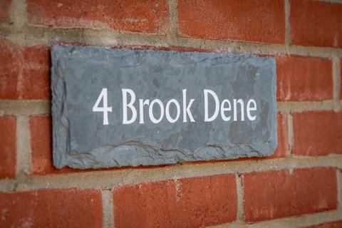 4 bedroom detached house for sale, Brook Dene, Buckingham MK18