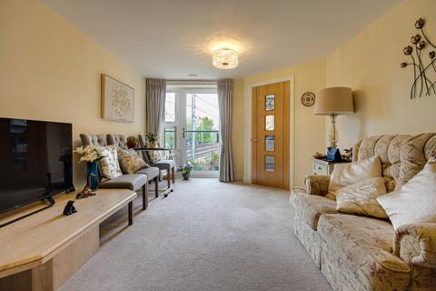 2 bedroom flat for sale, London Road, St Albans, AL1
