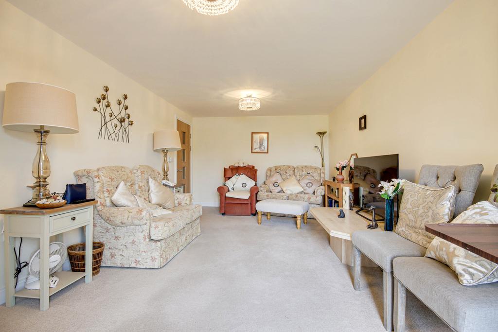 Sitting/Dining Room