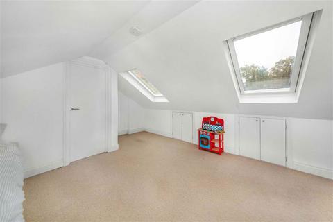 66 Leahurst Road, London, SE13 5HZ