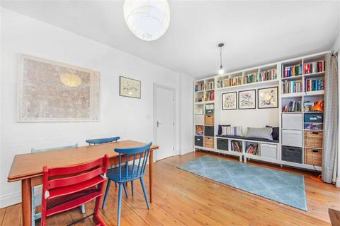 66 Leahurst Road, London, SE13 5HZ