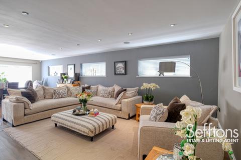 undefined, Wroxham Road, Norwich, Norfolk