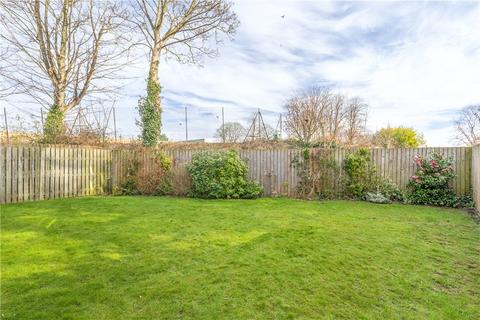4 bedroom detached house for sale, Oatlands Drive, Otley, West Yorkshire, LS21