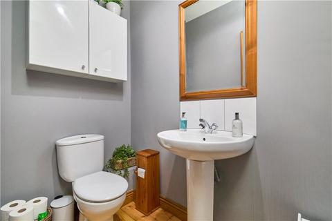 16c Oatlands Drive, Otley, LS21 2AY