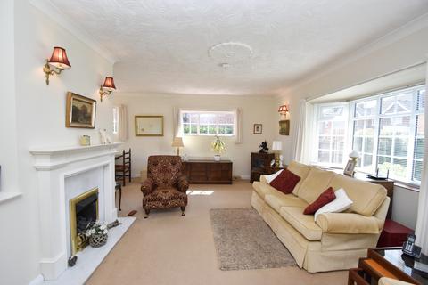 2 bedroom bungalow for sale, Hoylake Drive, Skegness, PE25