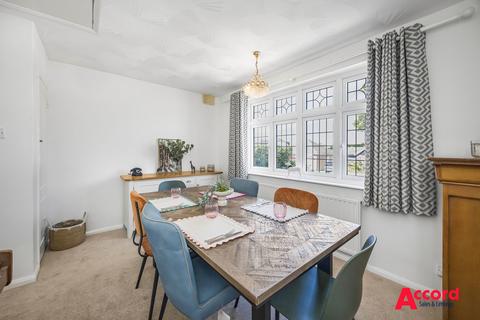 30 The Crescent, Upminster, RM14 1JY