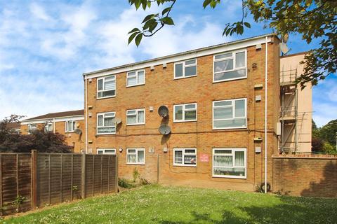 1 bedroom flat for sale, Pennine Road, Slough