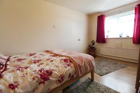 undefined, Pennine Road, Slough