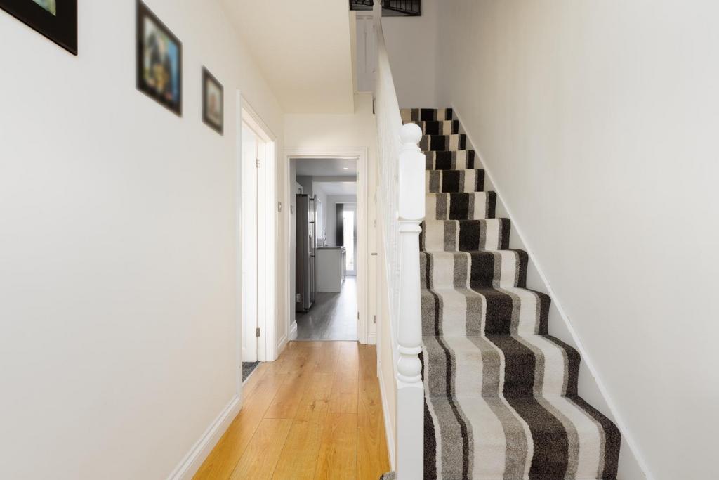 11 Crowther Park-1.jpg