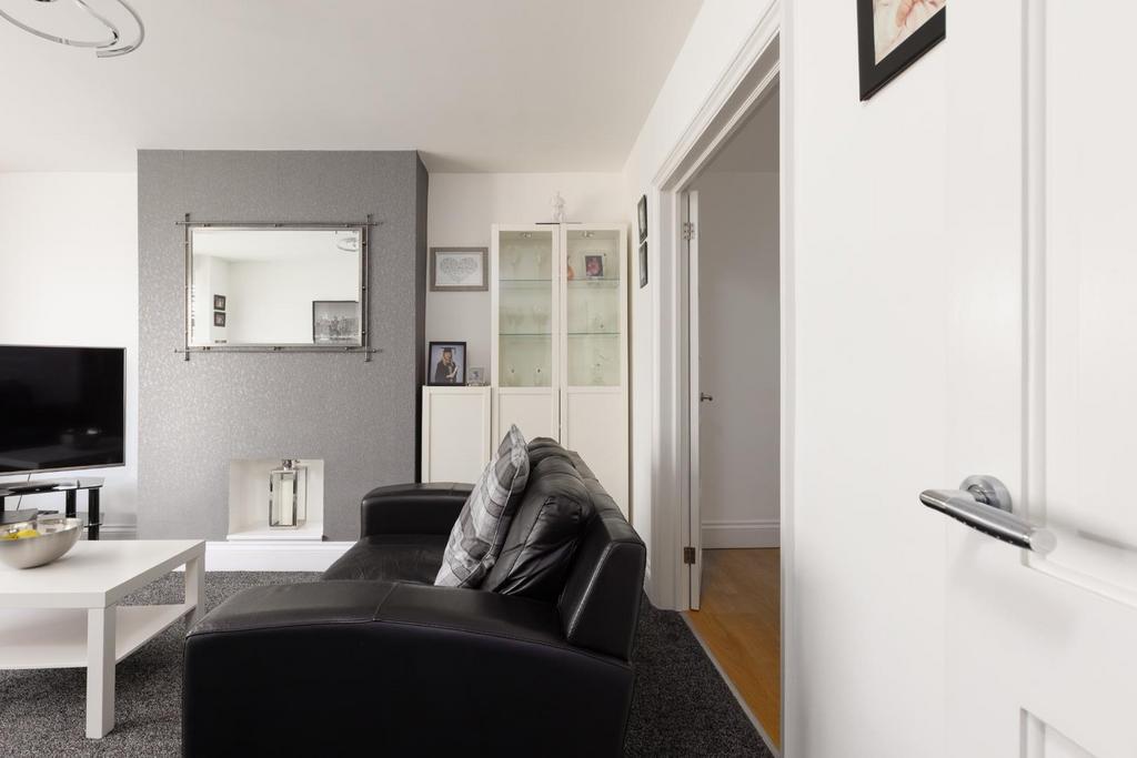 11 Crowther Park-3.jpg
