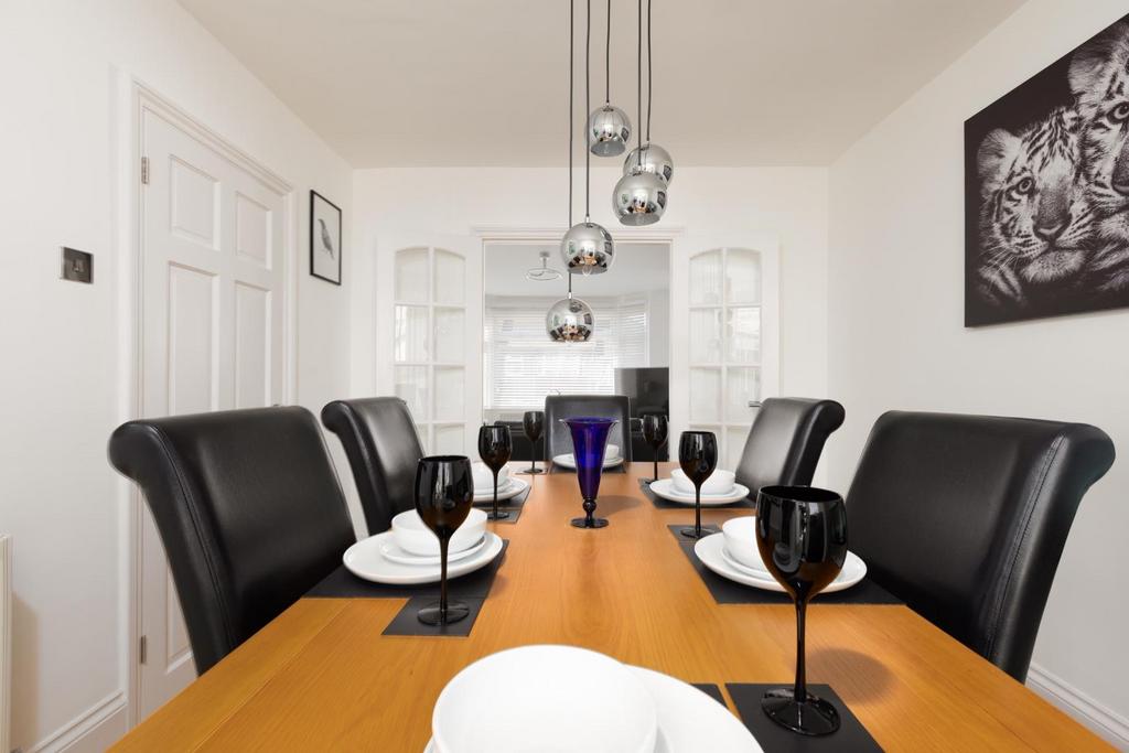 11 Crowther Park-7.jpg