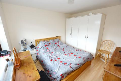 19 Kidd Place, London, SE7 8HG