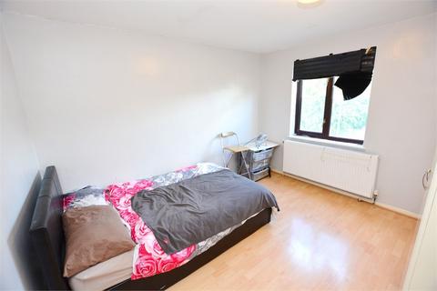 19 Kidd Place, London, SE7 8HG