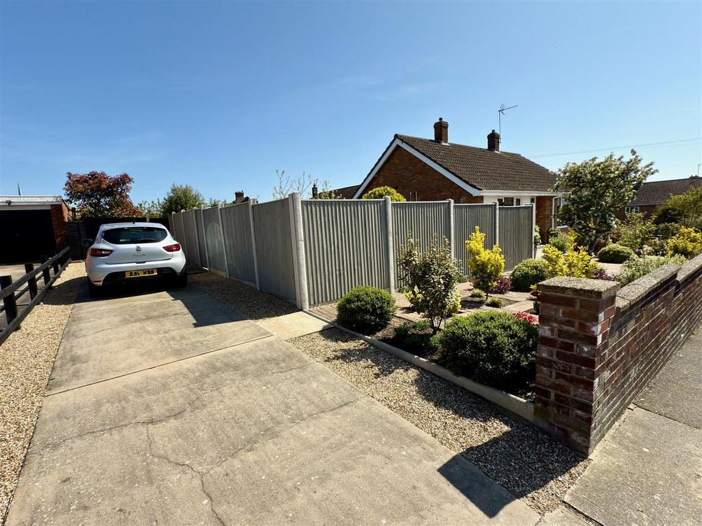 Driveway.jpg