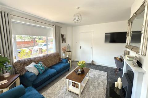 2 bedroom detached bungalow for sale, Oulton Road, Oulton Broad, Lowestoft, Suffolk, NR32