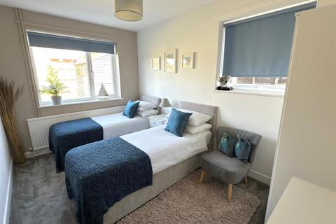 2 bedroom detached bungalow for sale, Oulton Road, Oulton Broad, Lowestoft, Suffolk, NR32