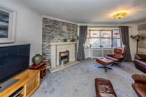 29 Bent Lea, Huddersfield, HD2 1QW