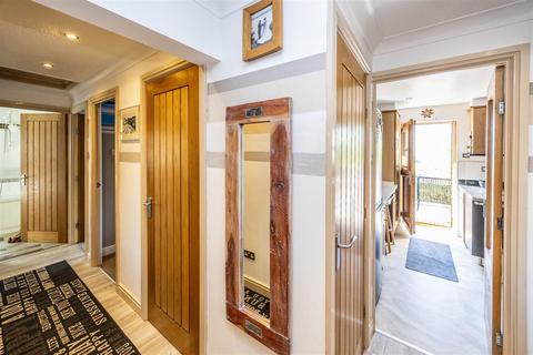 29 Bent Lea, Huddersfield, HD2 1QW