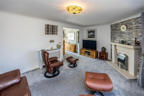 29 Bent Lea, Huddersfield, HD2 1QW