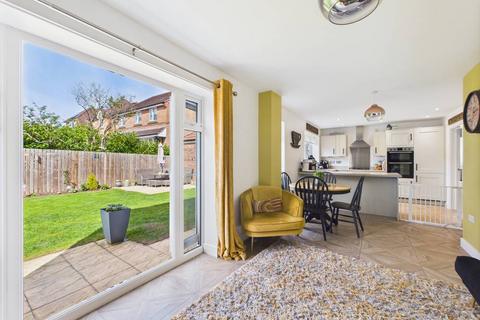 4 bedroom detached house for sale, Geldart Avenue, South Cave, HU15 2YL