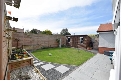 4 bedroom detached house for sale, Victoria Road, Clacton-on-Sea