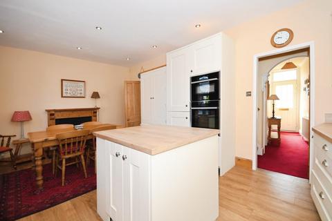 24 Bickerton Road, Sheffield, S6 1SG