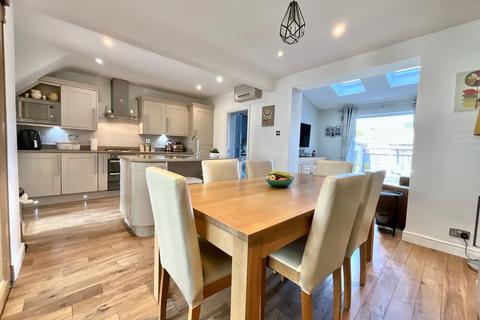 55 Coupe Drive, Stoke-on-trent, ST3 5HR