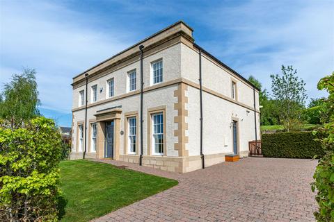 5 bedroom detached house for sale, 33 Bowmont Court, Heiton, Kelso