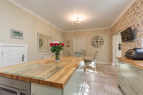 5 bedroom detached house for sale, 33 Bowmont Court, Heiton, Kelso