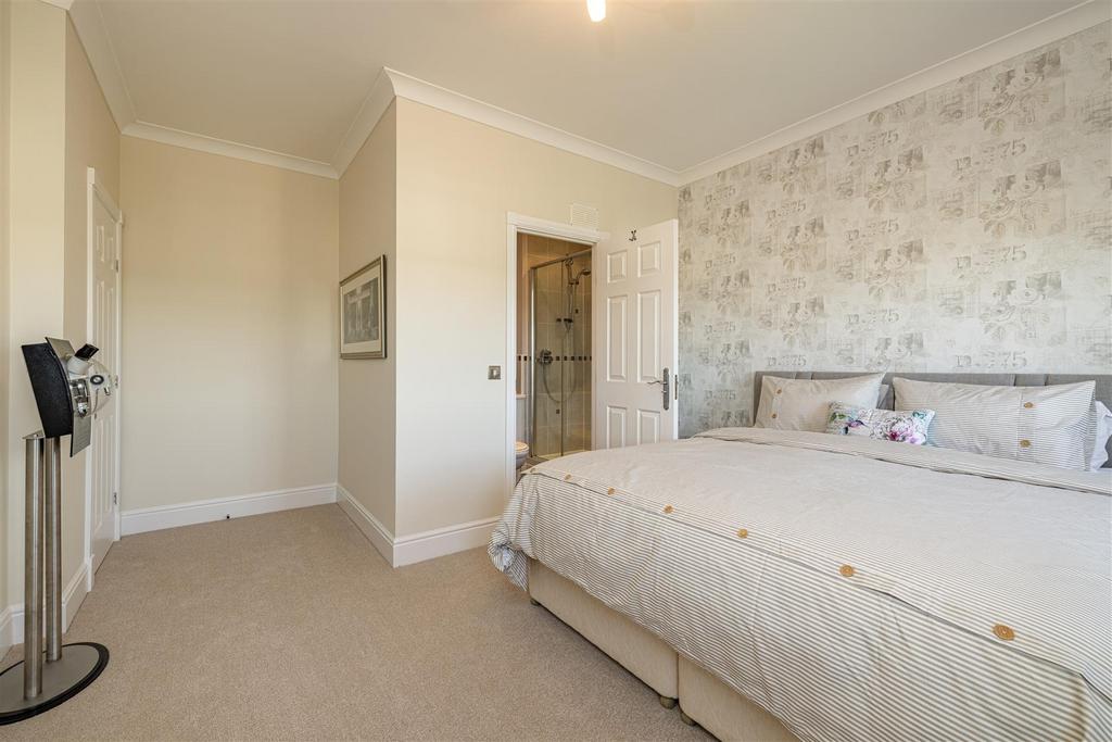 33 Bowmont Court Kelso 45.JPG