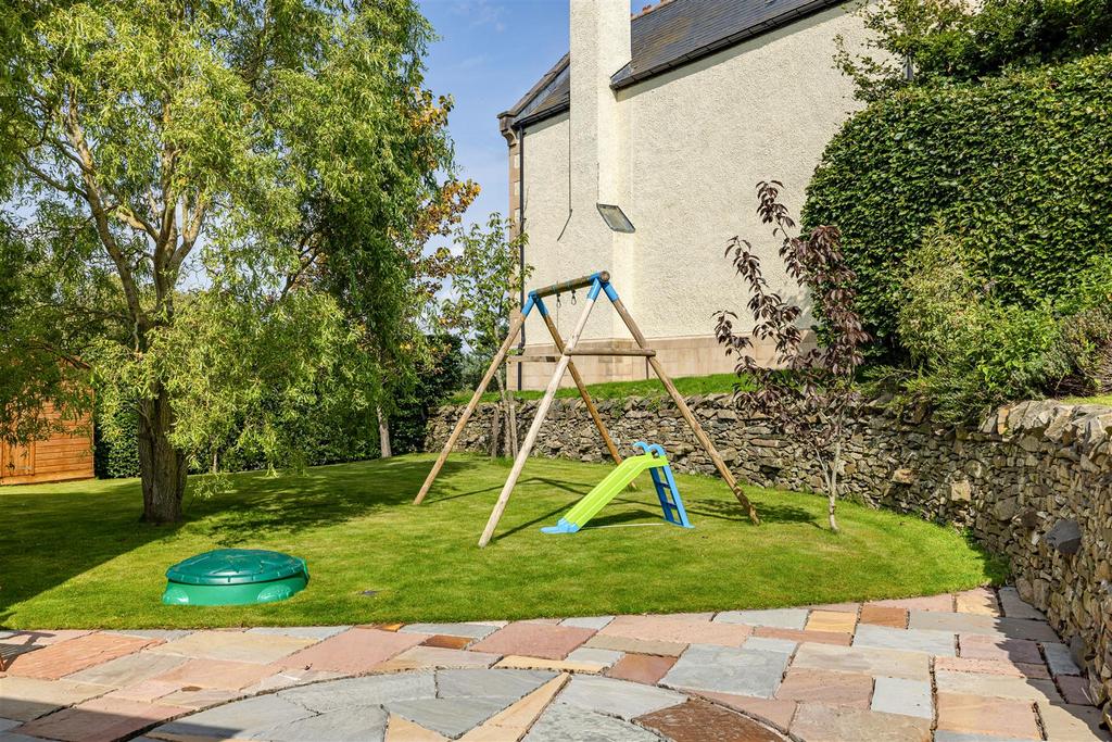 33 Bowmont Court Kelso 79.JPG