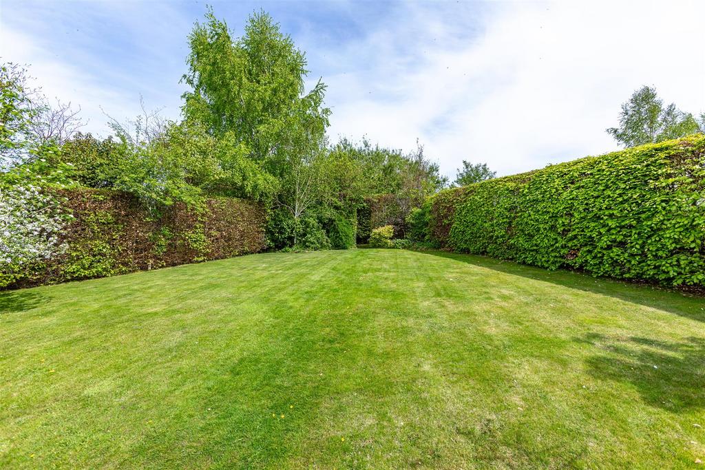 33 Bowmont Court Outsides 04.JPG