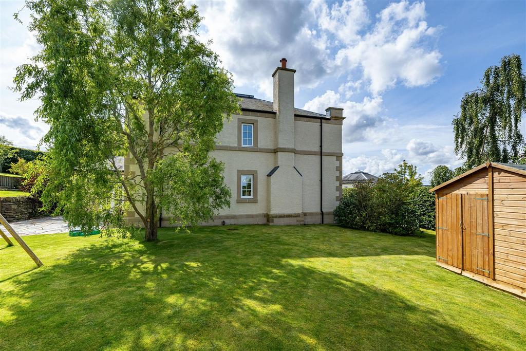 33 Bowmont Court Kelso 83.JPG