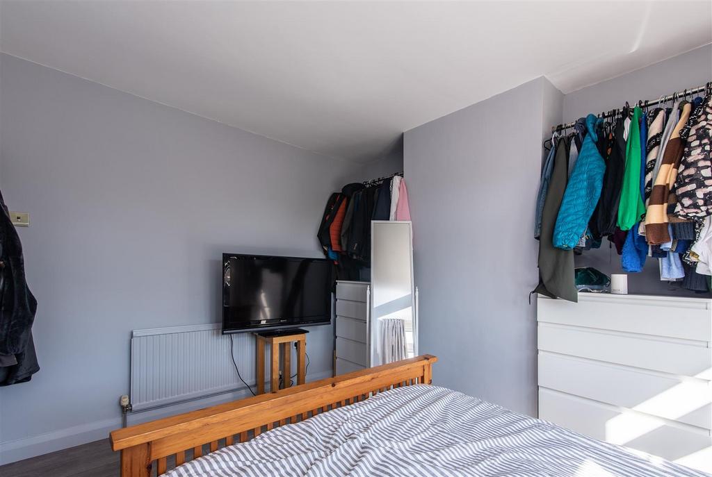 28 devon drive-hi-24.jpg