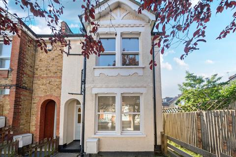 4 bedroom end of terrace house for sale, Salisbury Road, Bromley