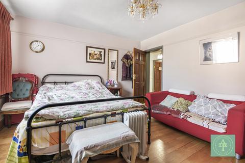 undefined, Ashfield Parade, Southgate, London, N14
