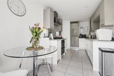 10 Buttercup Grove, Stainton, Middlesbrough, TS8 9FG